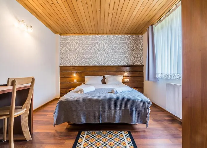 Margo * Ζακοπάνε